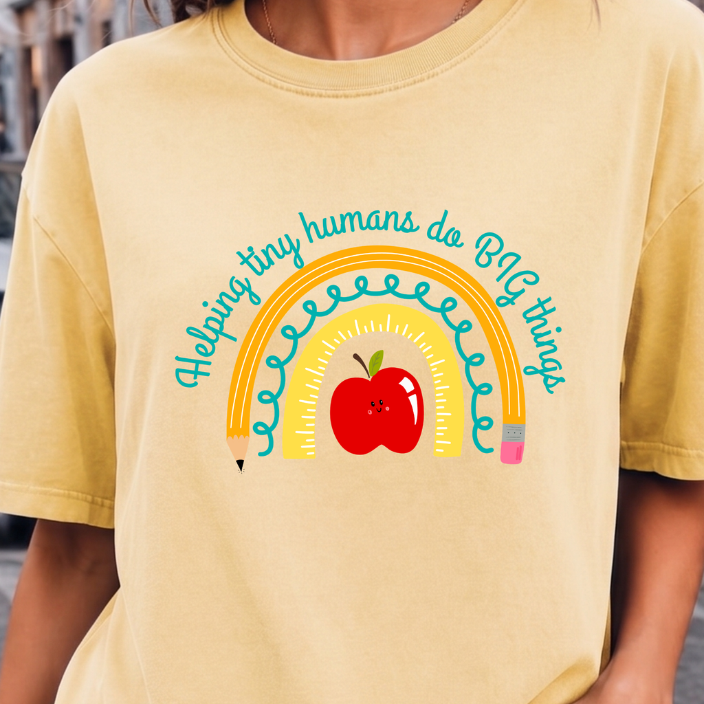 Helping tiny minds - Graphic Tee