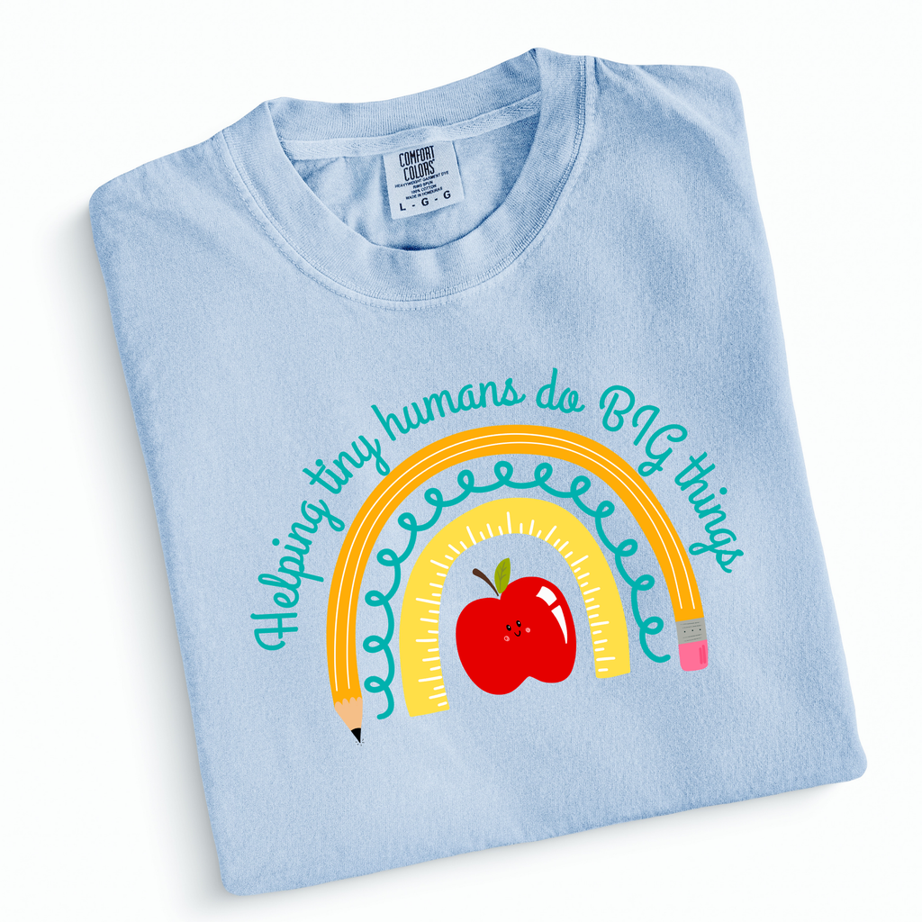 Helping tiny minds - Graphic Tee