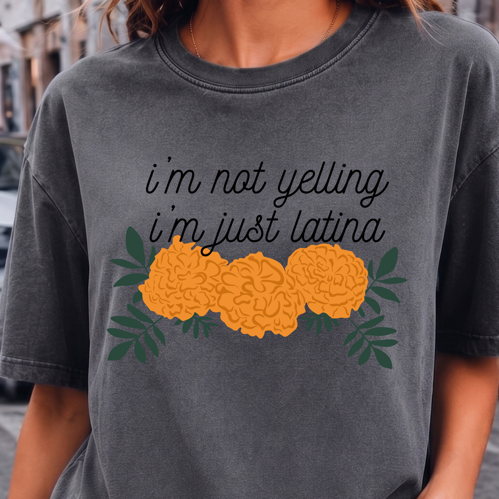 I'm not yelling - Graphic Tee